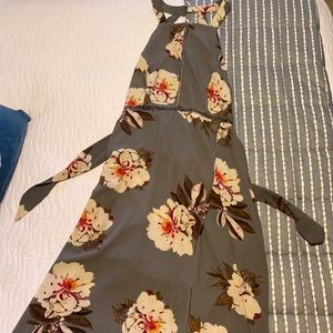 Grey floral and flowy maxi dress backless w tie